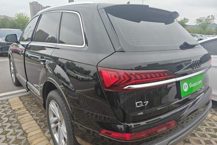 Used Audi Q7 2023 45 TFSI quattro S line Sport model Rear Left 45 Deg