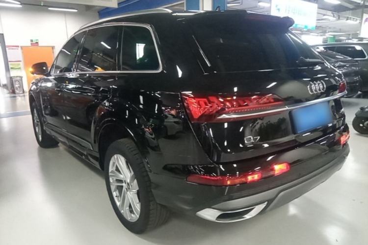 Used Audi Q7 2023 45 TFSI quattro S line Sport model Rear Left 45 Deg