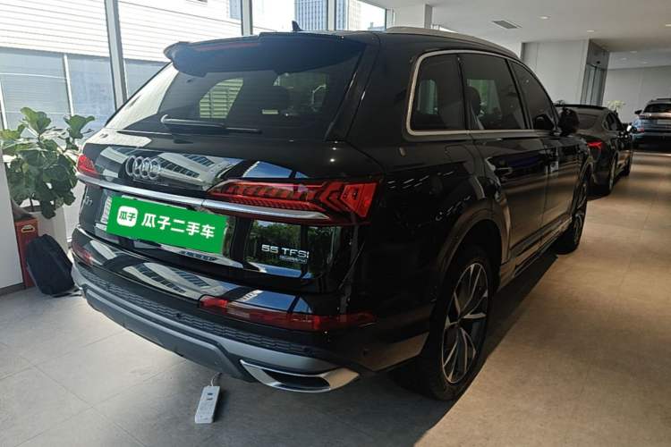 Used Audi Q7 2023 55 TFSI quattro S line Sport Edition Rear Right 45 Deg