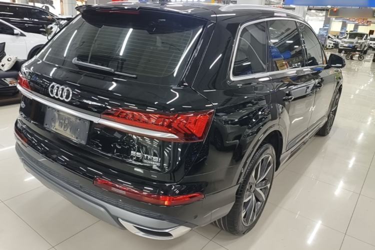Used Audi Q7 2023 55 TFSI quattro S line Sport Edition Rear Right 45 Deg