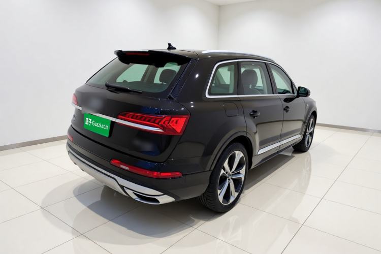 Used Audi Q7 2023 55 TFSI quattro S Prestige Edition Rear Right 45 Deg