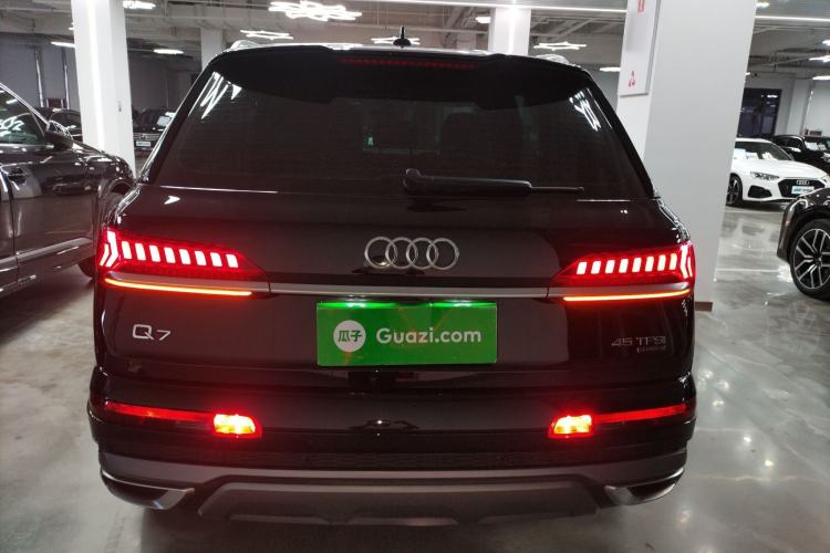 Used Audi Q7 2023 45 TFSI quattro S line Sport model Rear