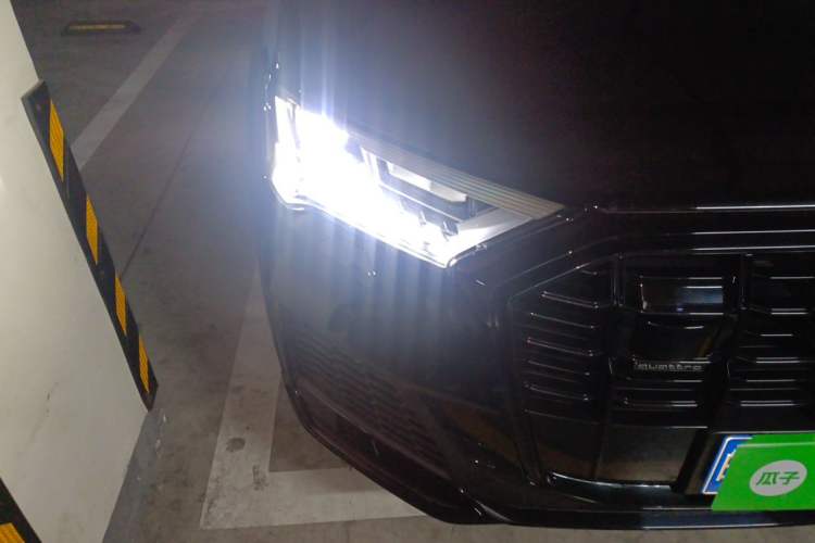 Used Audi Q7 2023 55 TFSI quattro S line Sport Edition Right Front Headlight