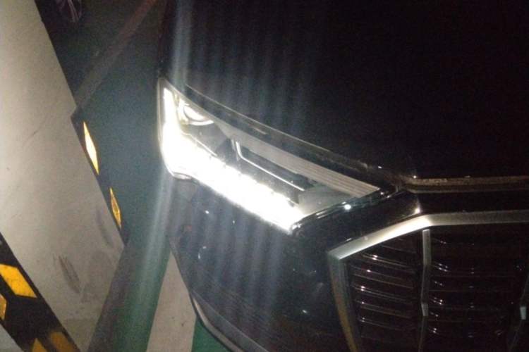 Used Audi Q7 2023 55 TFSI quattro S line Sport Edition Right Front Headlight