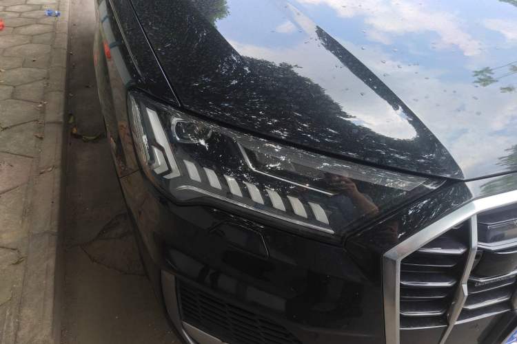 Used Audi Q7 2023 55 TFSI quattro S line Sport Edition Right Front Headlight