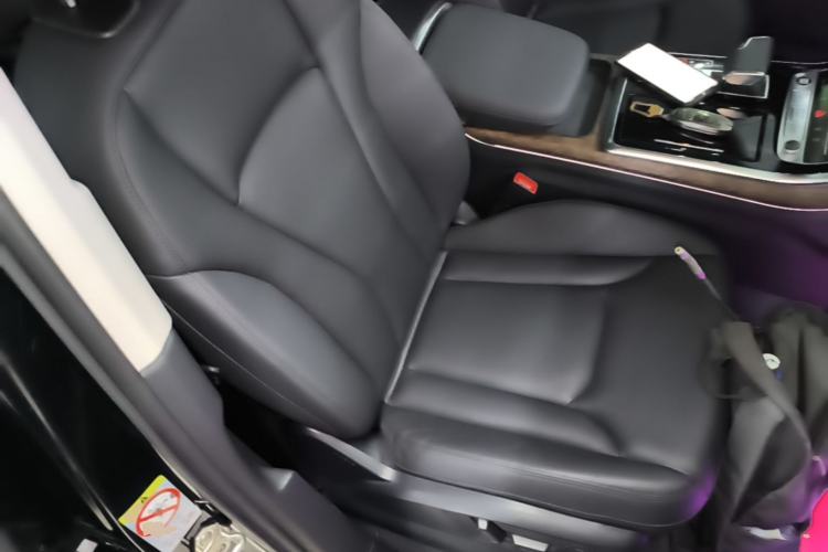Used Audi Q7 2023 45 TFSI quattro S line Sport model Right Front Seat