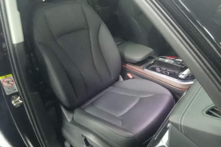 Used Audi Q7 2023 45 TFSI quattro S line Sport model Right Front Seat