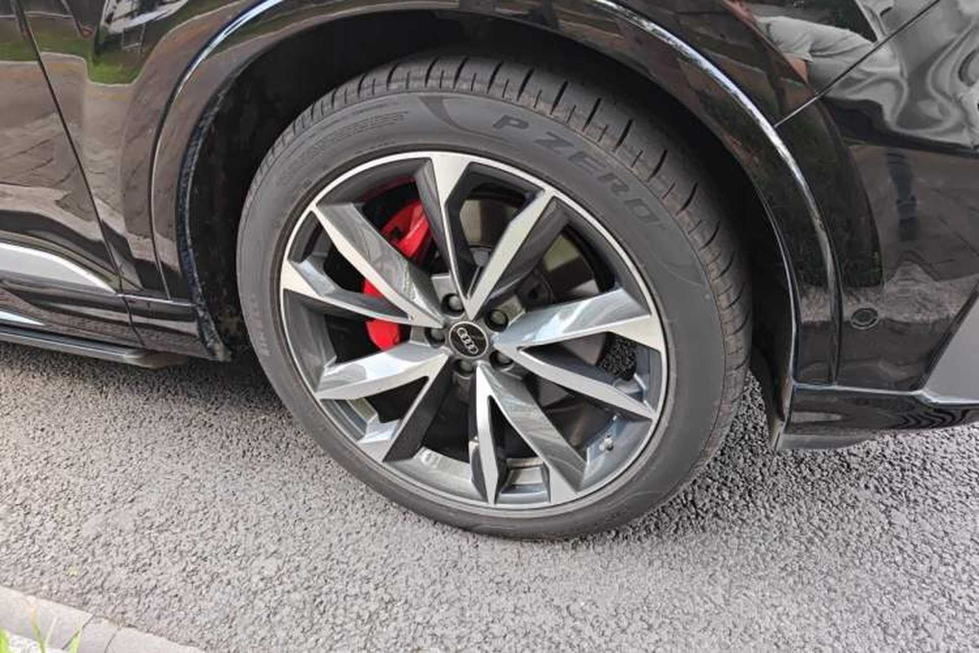 Used Audi Q7 2023 55 TFSI quattro S line Sport Edition Right Front Wheel Hub