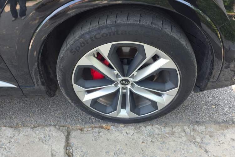 Used Audi Q7 2023 55 TFSI quattro S Prestige Edition Right Front Wheel Hub