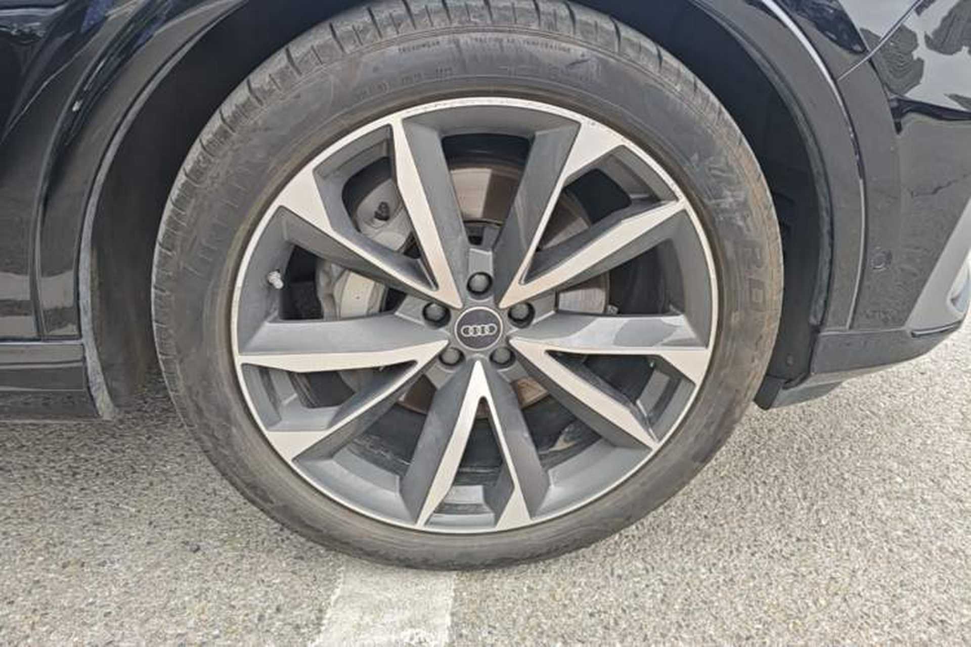 Used Audi Q7 2023 55 TFSI quattro S line Sport Edition Right Rear Wheel Hub