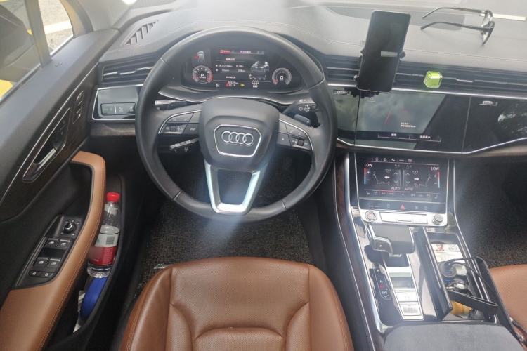 Used Audi Q7 2023 55 TFSI quattro S line Sport Edition Steering Wheel