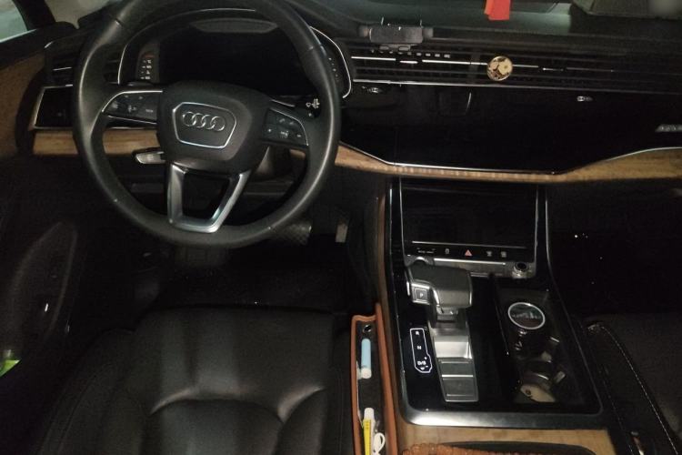 Used Audi Q7 2023 55 TFSI quattro S Prestige Edition Steering Wheel