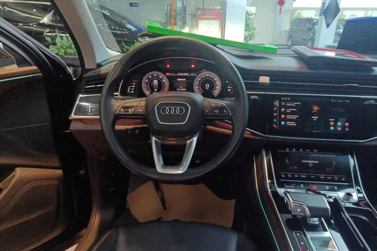 Used Audi Q7 2023 45 TFSI quattro S line Sport model Steering Wheel