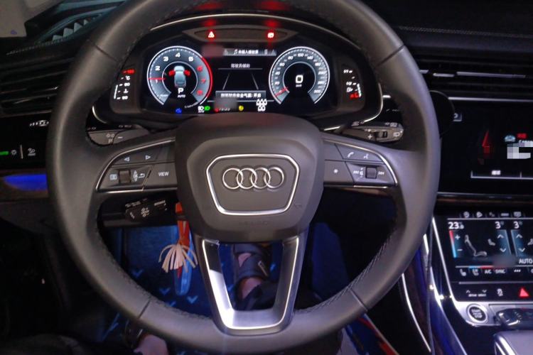 Used Audi Q7 2023 55 TFSI quattro S line Sport Edition Steering Wheel