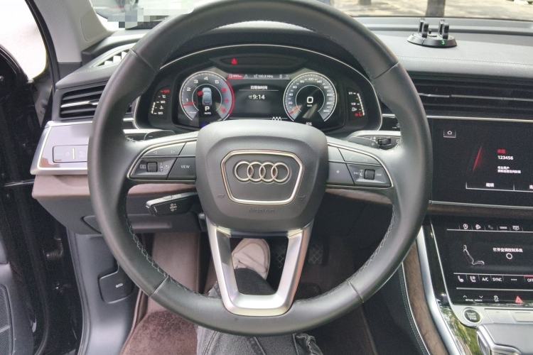 Used Audi Q7 2023 55 TFSI quattro S line Sport Edition Steering Wheel