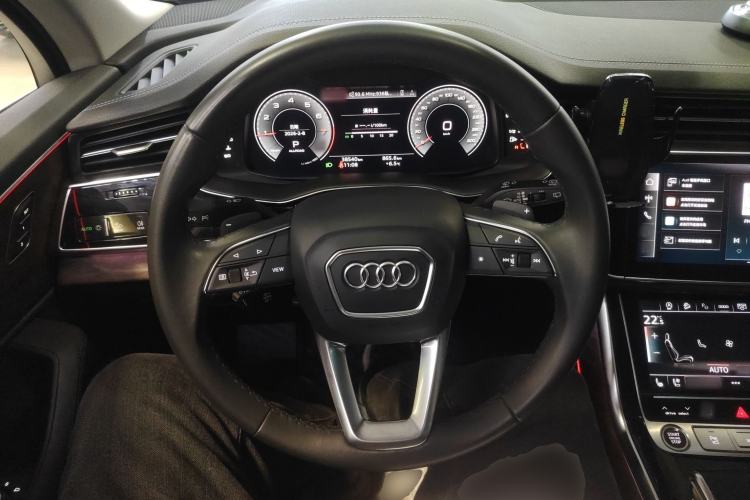 Used Audi Q7 2023 45 TFSI quattro S line Sport model Steering Wheel