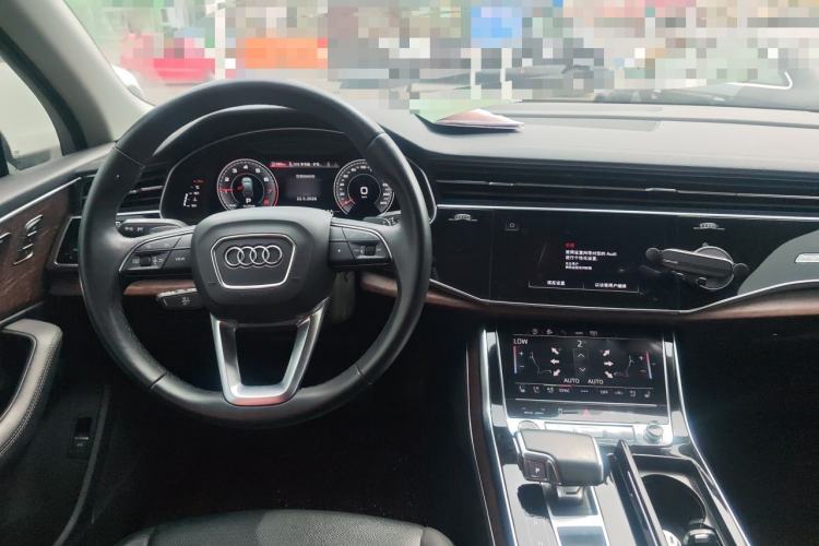 Used Audi Q7  Steering Wheel