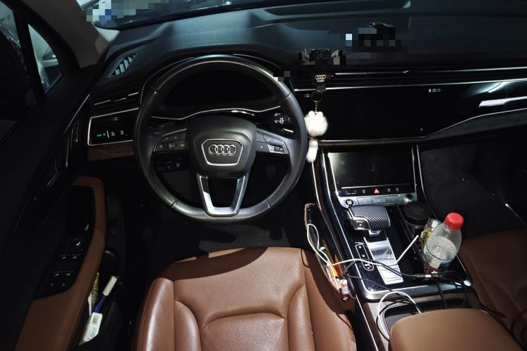 Used Audi Q7 2023 55 TFSI quattro S line Sport Edition Steering Wheel