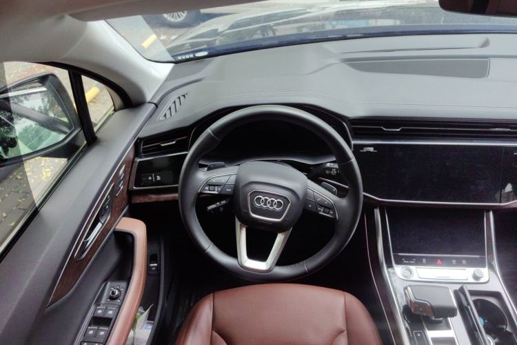 Used Audi Q7 2023 55 TFSI quattro S line Sport Edition Steering Wheel