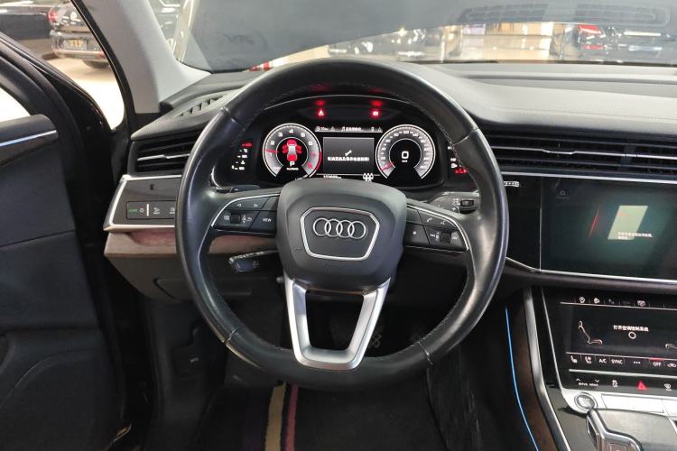 Used Audi Q7 2023 45 TFSI quattro S line Sport model Steering Wheel