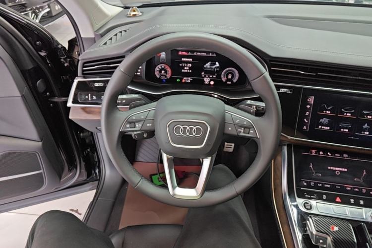Used Audi Q7 2023 55 TFSI quattro S line Sport Edition Steering Wheel