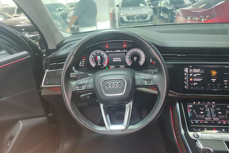 Used Audi Q7 2023 55 TFSI quattro S line Sport Edition Steering Wheel