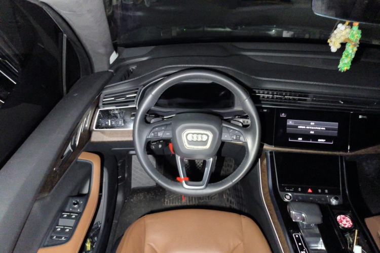 Used Audi Q7 2023 55 TFSI quattro S line Sport Edition Steering Wheel