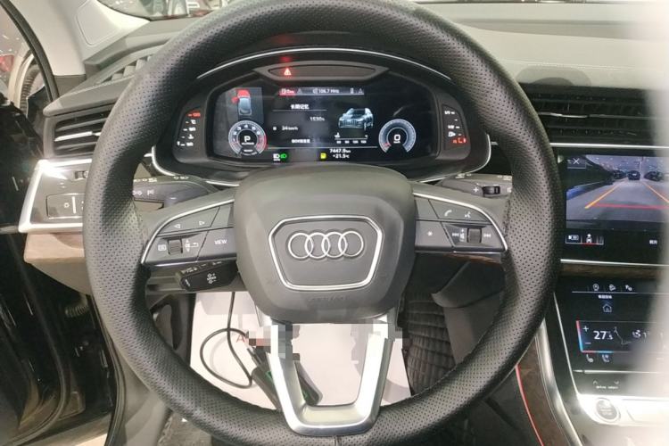 Used Audi Q7 2023 55 TFSI quattro S line Sport Edition Steering Wheel