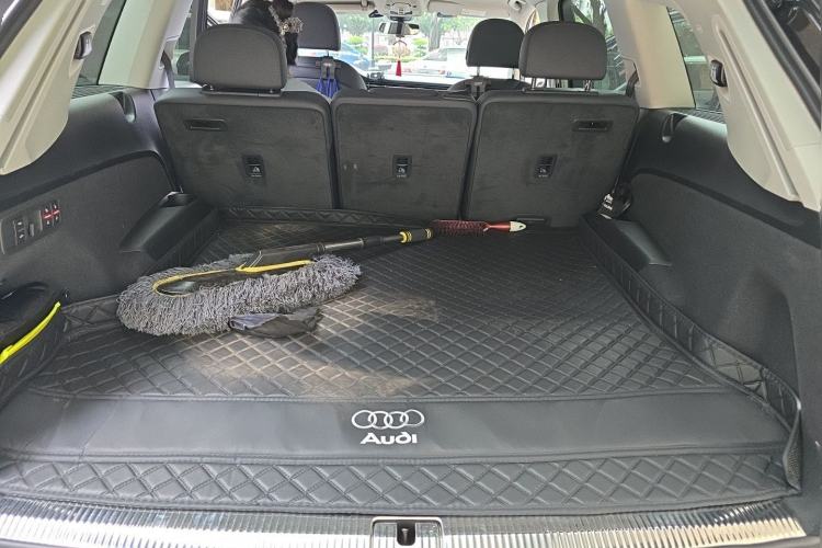 Used Audi Q7 2023 55 TFSI quattro S line Sport Edition Trunk