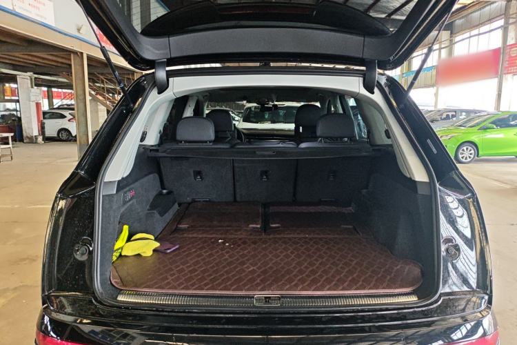 Used Audi Q7 2023 55 TFSI quattro S line Sport Edition Trunk
