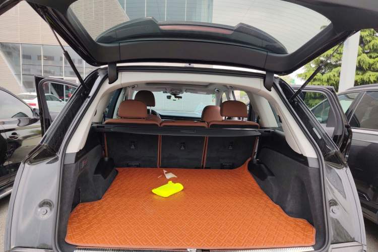 Used Audi Q7 2023 55 TFSI quattro S line Sport Edition Trunk