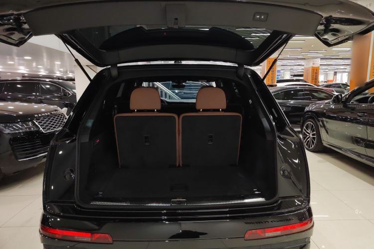 Used Audi Q7 2023 55 TFSI quattro S line Ice and Snow Sports Edition Trunk