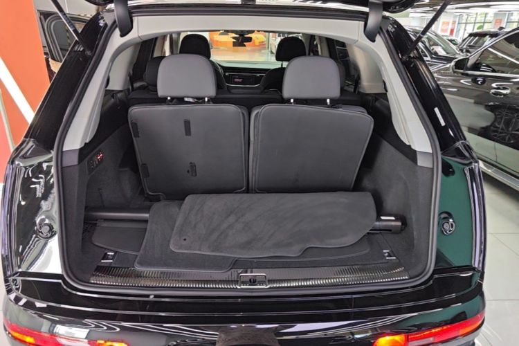 Used Audi Q7 2023 55 TFSI quattro S line Sport Edition Trunk