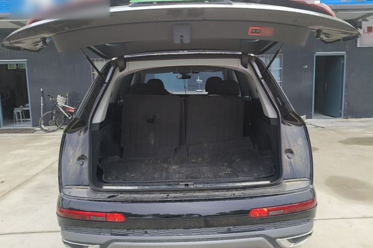 Used Audi Q7 2023 45 TFSI quattro S line Sport model Trunk