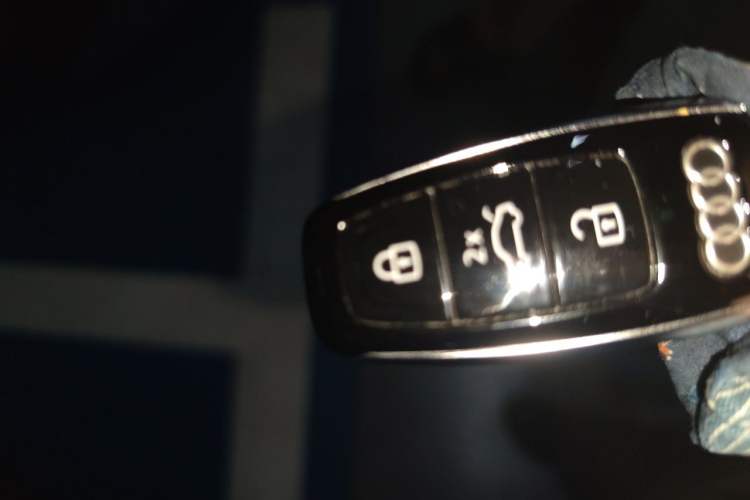 Used Audi Q7 2023 45 TFSI quattro S line Sport model Vehicle Key