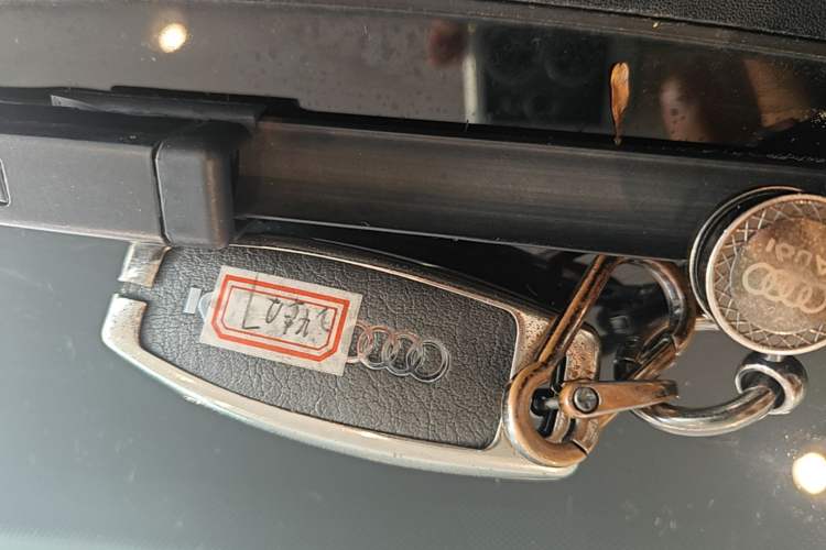 Used Audi Q7 2023 55 TFSI quattro S line Sport Edition Vehicle Key