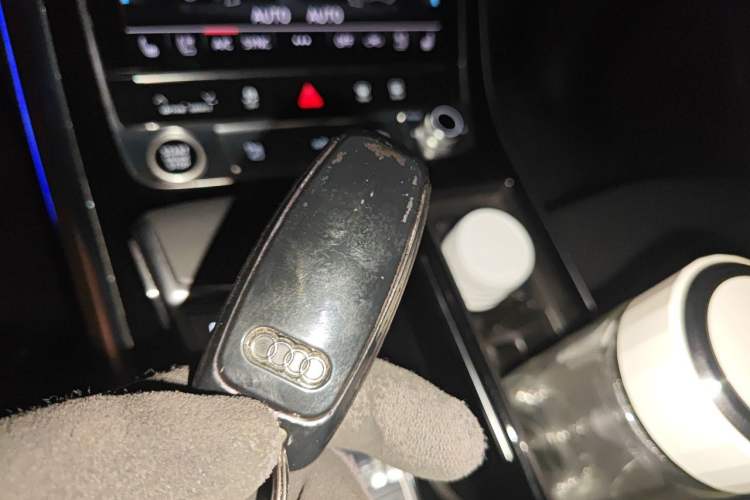 Used Audi Q7 2023 45 TFSI quattro S line Sport model Vehicle Key