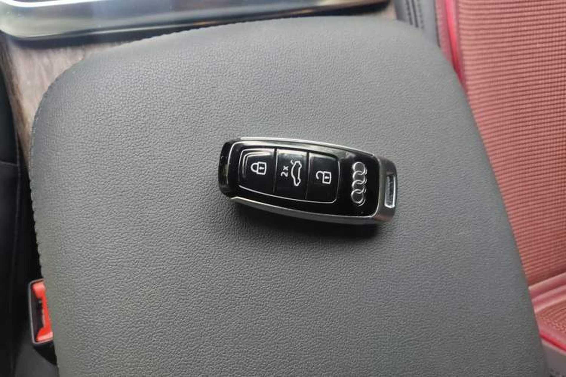 Used Audi Q7 2023 45 TFSI quattro S line Sport model Vehicle Key