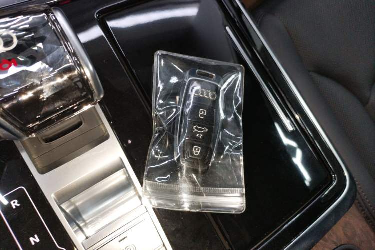 Used Audi Q7 2023 45 TFSI quattro S line Sport model Vehicle Key