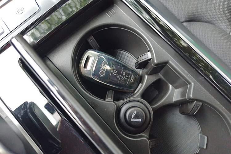 Used Audi Q7 2023 45 TFSI quattro S line Sport model Vehicle Key