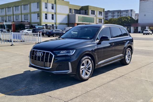 Used Audi Q7 2023 45 TFSI quattro S line Sport model