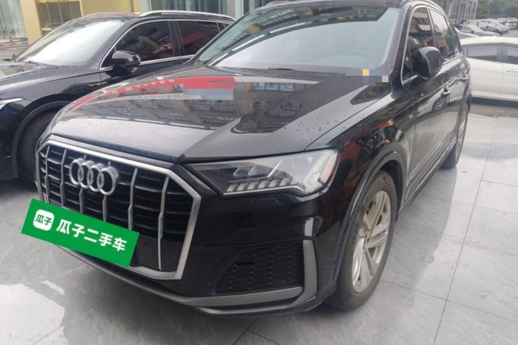 Used Audi Q7 2023 45 TFSI quattro S line Sport model Guazi used car, China used car export, Used car for sale, Used cars, Cheapest cars for sale