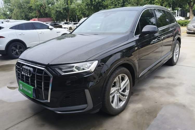 Used Audi Q7 2023 45 TFSI quattro S line Sport model Guazi used car, China used car export, Used car for sale, Used  cars, Cheapest cars for sale