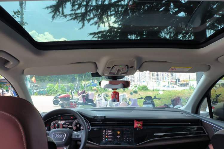 Used Audi Q7 2023 55 TFSI quattro S line Sport Edition Headliner