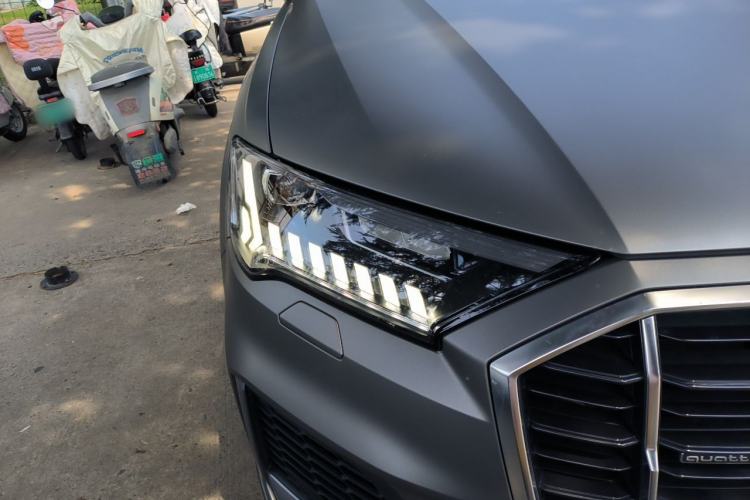 Used Audi Q7 2023 55 TFSI quattro S line Sport Edition Right Front Headlight