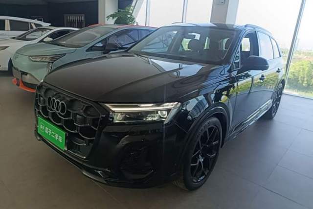 Used Audi Q7 2024 45 TFSI quattro S line Black Warrior Edition