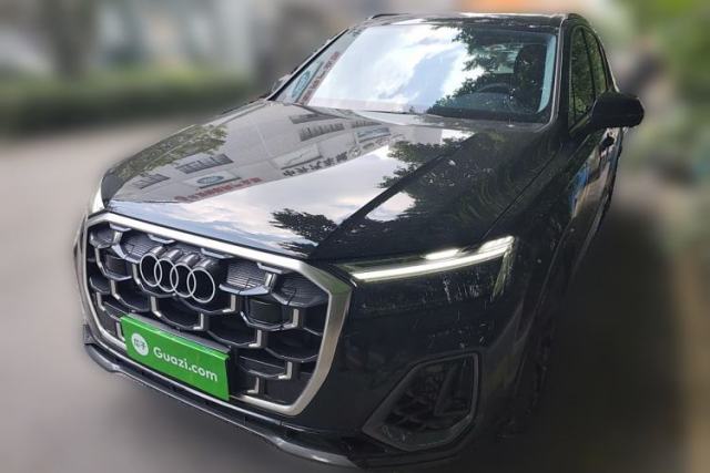 Used Audi Q7 2024 55 TFSI quattro S line Sport model