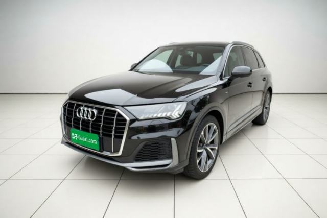 Audi Q7 2024 55 TFSI quattro S line Sport model с пробегом