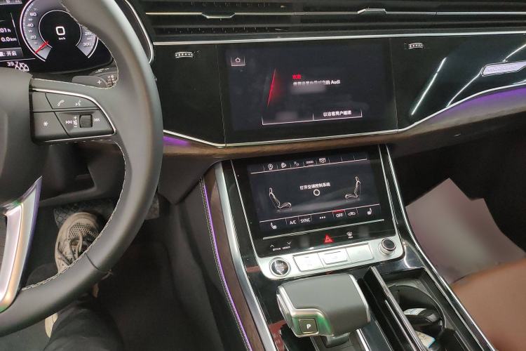 Used Audi Q7 2024 45 TFSI quattro S line Black Warrior Edition Audio And AC Panel