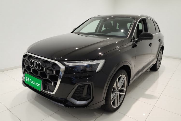 Used Audi Q7 2024 45 TFSI quattro S line Sport Edition Guazi used car, China used car export, Used car for sale, Used Audi cars, Cheapest cars for sale
